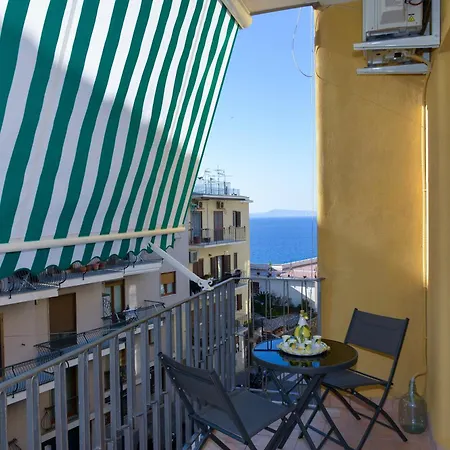 Casa Mary - De Vivo Realty Di Sorrento Meta
